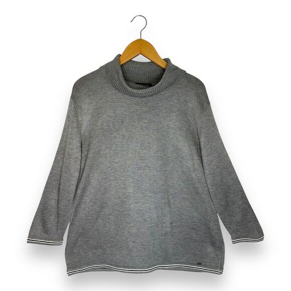 Tommy Hilfiger Women's 3/4 Sleeve Turtleneck Sweater Size XL Gray Striped Hem - Picture 1 of 9